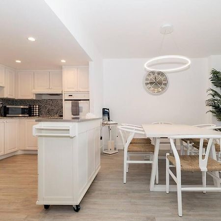 Stunning & Spacious Resort-Style Condo Across From Beach! Miami Beach Exterior foto